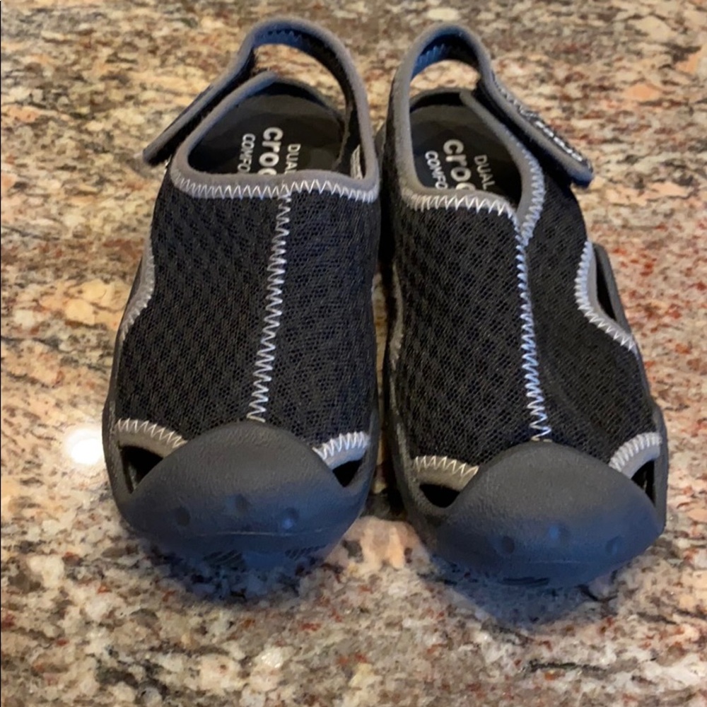 Kids crocs
